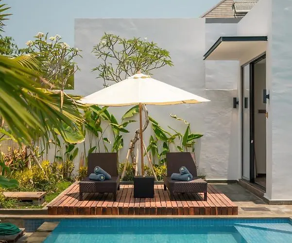 Selikur 1 - Spacious 3br In Seminyak! Perfect Location! *