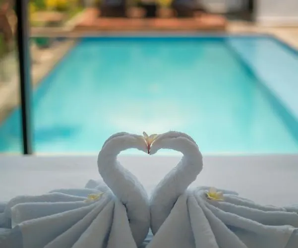 Selikur 1 - Spacious 3br In Seminyak! Perfect Location!