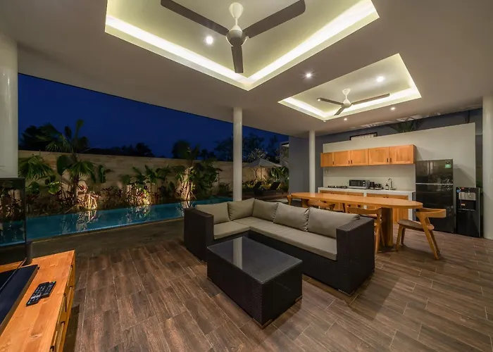 Selikur 1 - Spacious 3br In Seminyak! Perfect Location! * Семиньяк