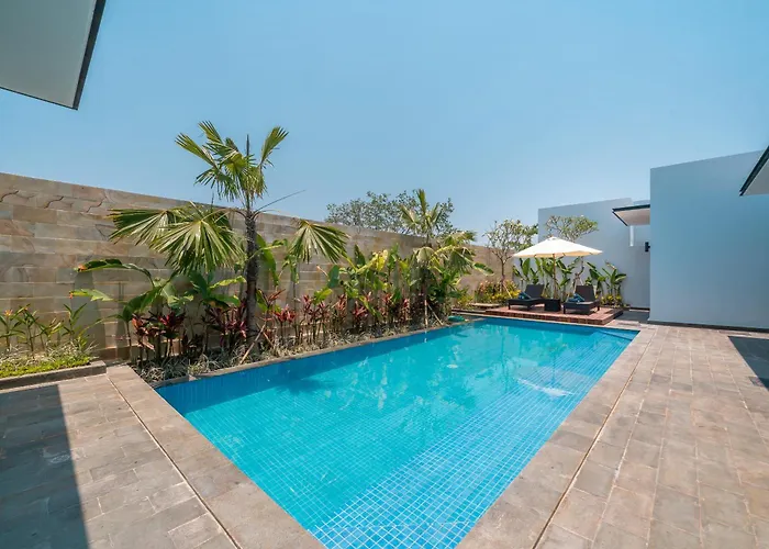 Selikur 1 - Spacious 3br In Seminyak! Perfect Location! Семиньяк