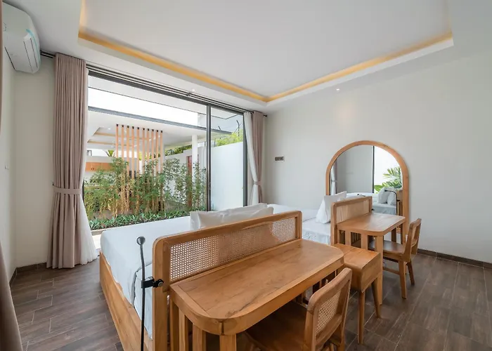 Selikur 1 - Spacious 3br In Seminyak! Perfect Location! Вилла