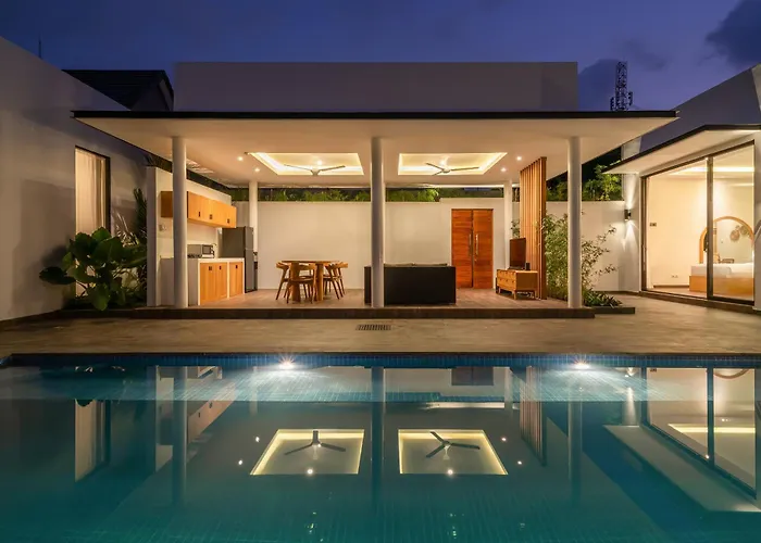 Selikur 1 - Spacious 3br In Seminyak! Perfect Location! * Семиньяк