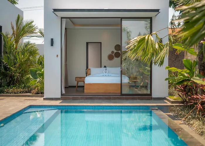 Selikur 1 - Spacious 3br In Seminyak! Perfect Location! Семиньяк